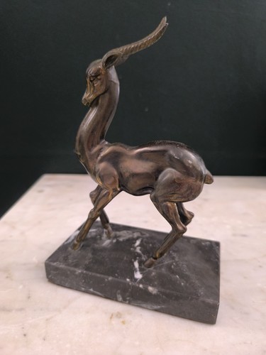 Statue antilope sur marbre - statue,