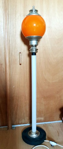 Grande lampe vintage sur - , pied