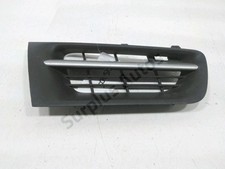 GRILLE DE CALANDRE GAUCHE 7701478057 RENAULT MEGANE 2 phase 2 (01/2006 06/2009)