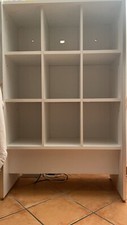 Meuble de rangement blanc avec