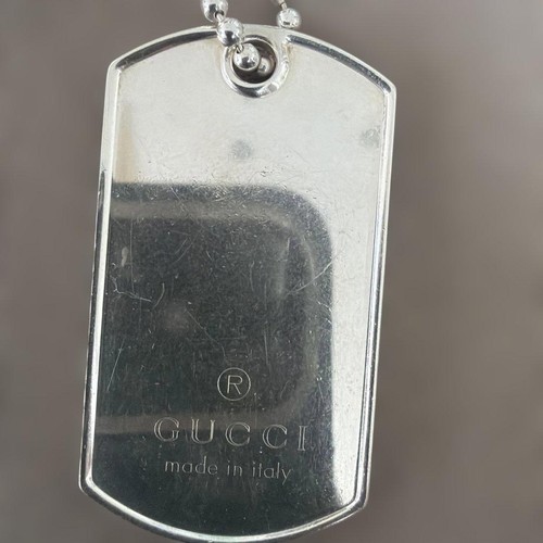 Collier pendentif étiquette