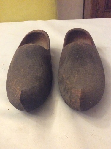 Ancienne paire sabots bois - ancienne,