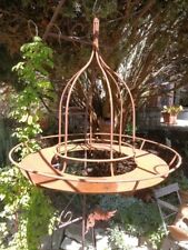 Pendentif couronne en rouille