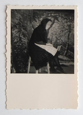 Femme costume théâtre décor