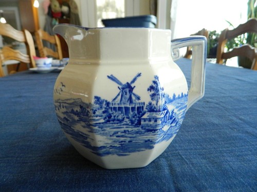 Royal doulton england - royal,