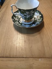 Tasse a thé ancienne en