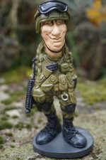 841.8001  FIGURINE  CARICATURE