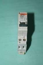 Merlin gerin disjoncteur U2