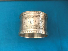 Rond de serviette argent massif MINERVE décor floral guilloché vers 1900 Table