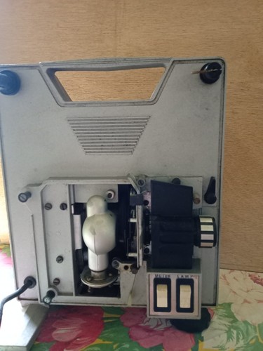 Ancien projecteur cinema - projecteur, super