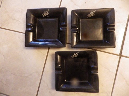 Lot cendriers noirs - de,