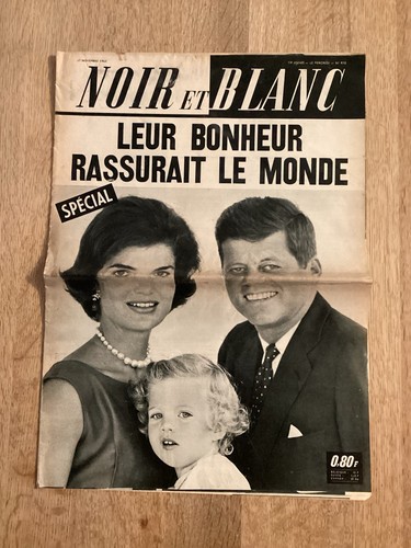 Ancien journal noir - ancien,