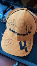 Casquette McLaren signée