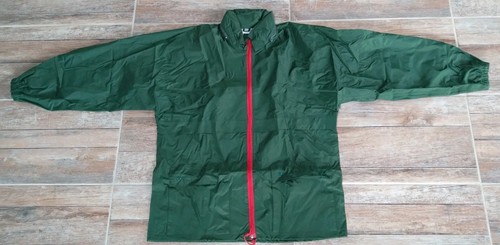 Coupe vent vert rouge - vert, et