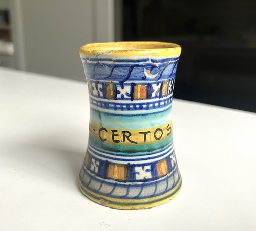 Ancien verre liqueur en - verre, a