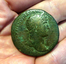 Rare sesterce d'Hadrien " RESTITUTOR ORBIS TERRARUM " AE 33 / 28G