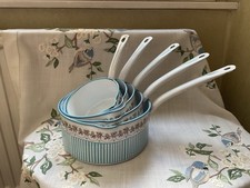 Série De Casseroles En Tôle Émaillée BB Guirlande De Roses