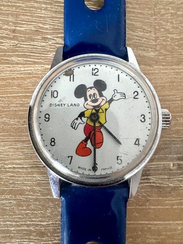 Montre mécanique mickey mouse - montre,