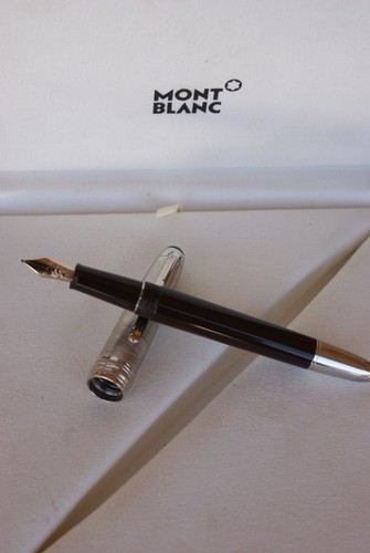 Luxueux stylo plume - , 18