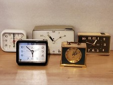Lot De 5 Réveils Anciens à piles...