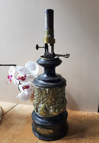 Ancienne lampe pétrole - ancienne, à