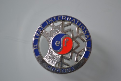 Rare ancien insigne - ,