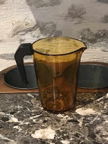 Pichet verre ambré - en, avec