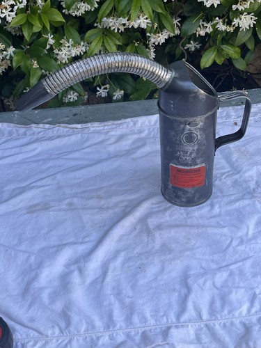Ancien bidon garage verseur - ancien,