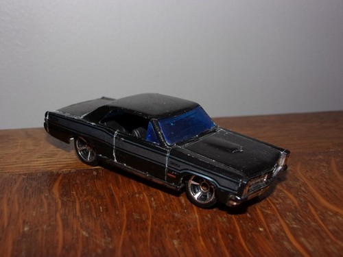 Pontiac gto malaysia hotwheels - pontiac,