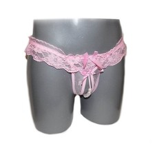 String à volants en dentelle