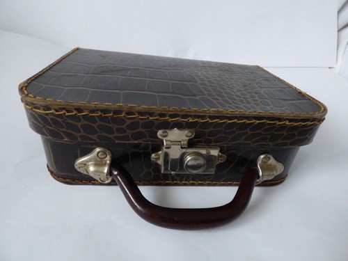 Valisette ancienne pour