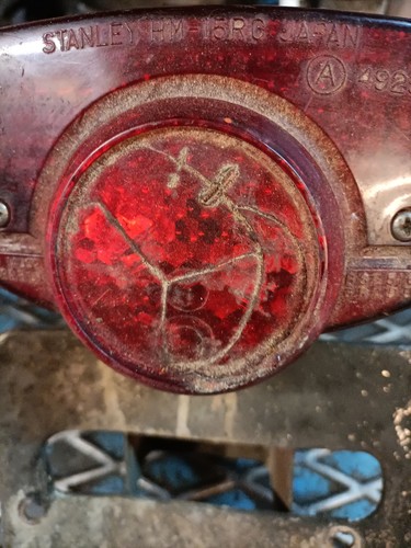 Feu arriere moto ancienne - arriere,