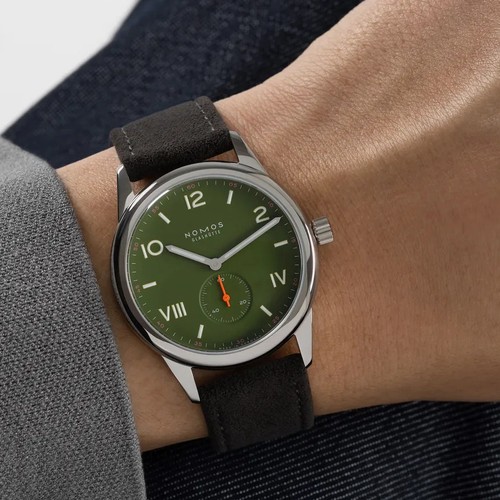 Nomos glashütte club - club, campus