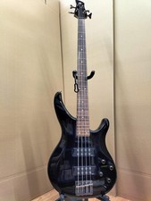 Guitare basse électrique