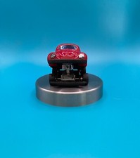 PETITE AGRAFEUSE EN FORME DE WOLKSWAGEN COCCINELLE