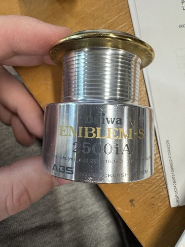Daiwa emblem 2500ia spinning - daiwa,