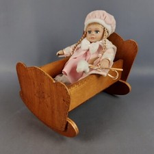 Poupée Porcelaine Avec Berceau Bois Carillon Made IN Italy Collection Vintage