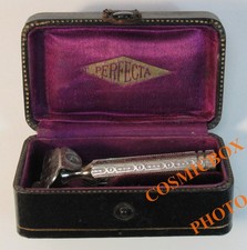 Ancien RASOIR mécanique -