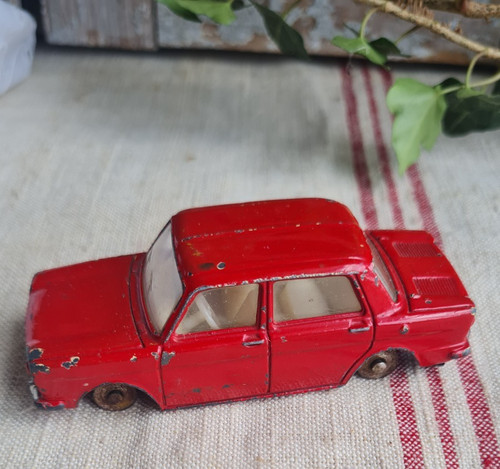 Ancienne voiture dinky toys - ancienne,