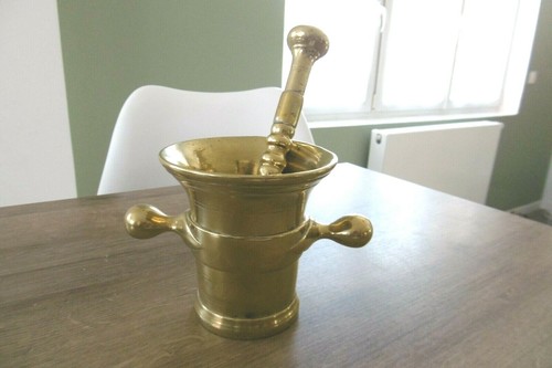 Ancien mortier bronze avec - mortier,
