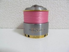 DAIWA TOURNAMENT ISO-Z 2500LBD Pink Line