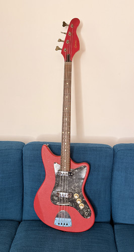 Egmond typhoon bass guitar - egmond,