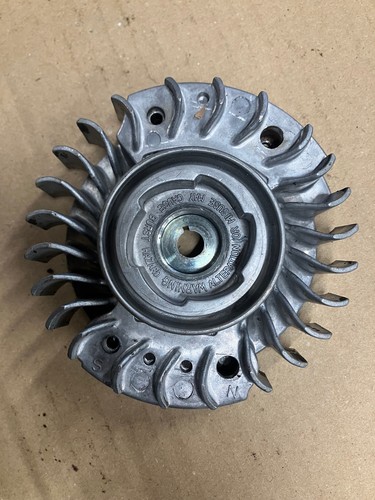 Volant moteur stihl - moteur, (origine)