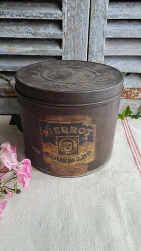 Ancienne grosse boite tole - en,