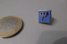 TRES TRES PETIT pin s broche badge CLUB MED LOGO Moret b a paris