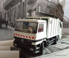 MERCEDES ACTROS HALLER M15 X-2 : CAMION POUBELLE, BENNE À ORDURE  1/50 CONRAD 🚚