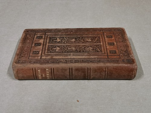 Diurnal bayeux suivant de - diurnal,