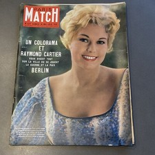 Paris Match Numéro 527 mai