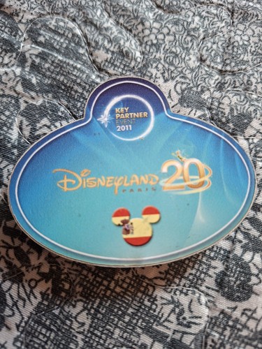 Rare nametag disney cast