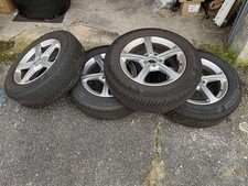 Pneu michelin avec jantes